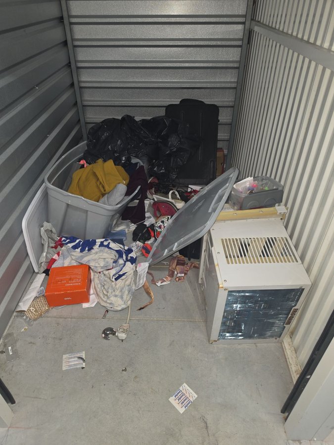 5 x 7 storage unit in New London, CT