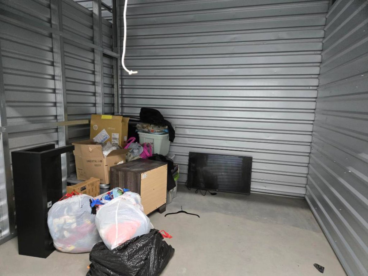 10 x 10 storage unit in Tolleson, AZ