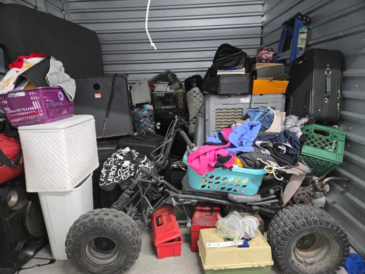 10 x 10 storage unit in Tolleson, AZ