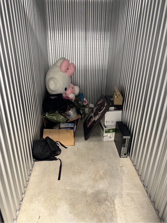 5 x 10 storage unit in Austin, TX