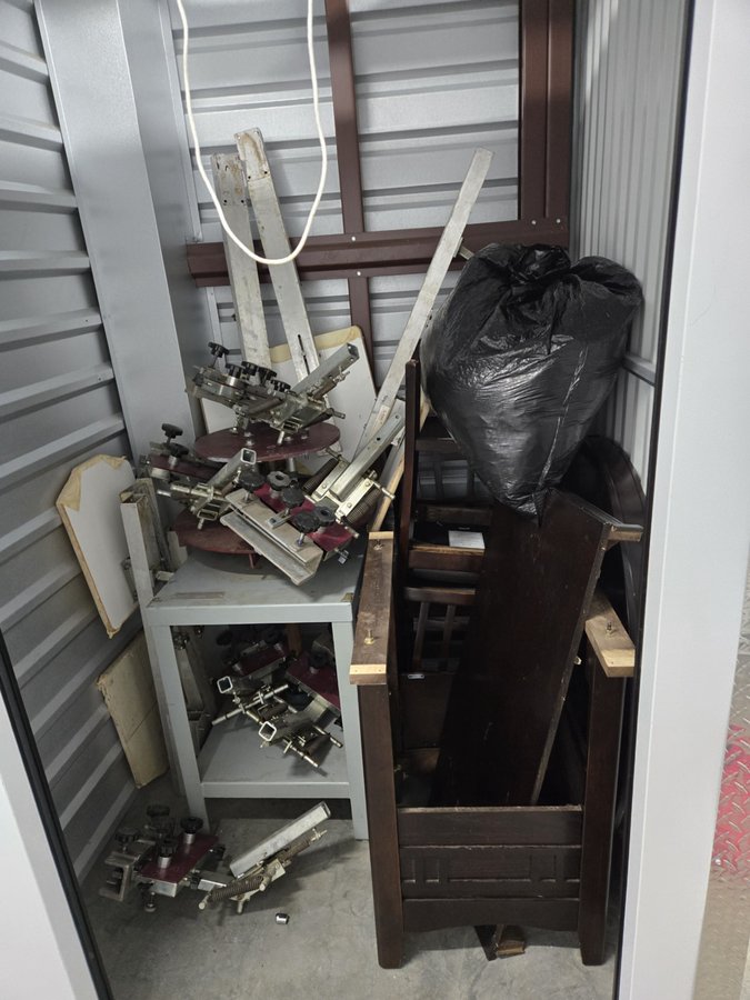 5 x 5 storage unit in Irvington, NJ