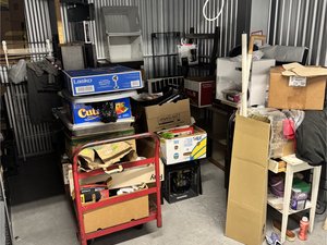 10 x 10 unit in Austin