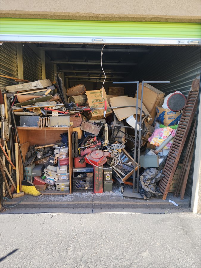 10 x 30 storage unit in Glendale, AZ