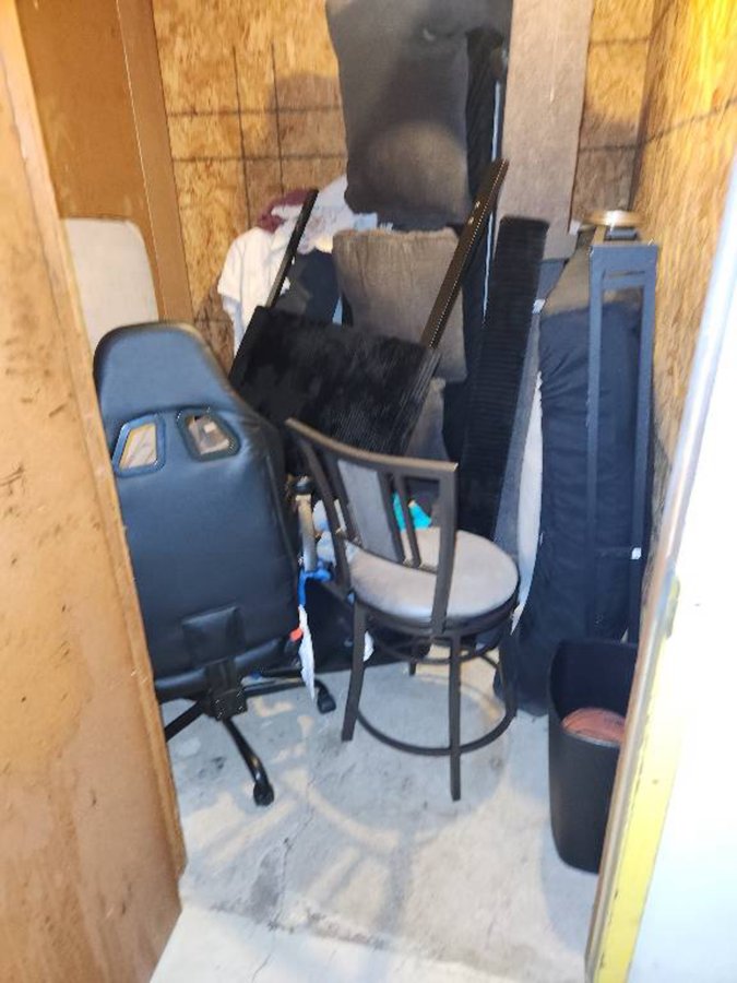 16 x 9 storage unit in Houston, TX
