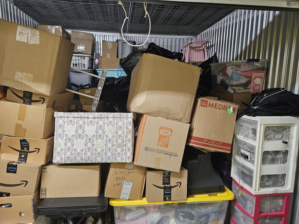 10 x 10 storage unit in Decatur, GA