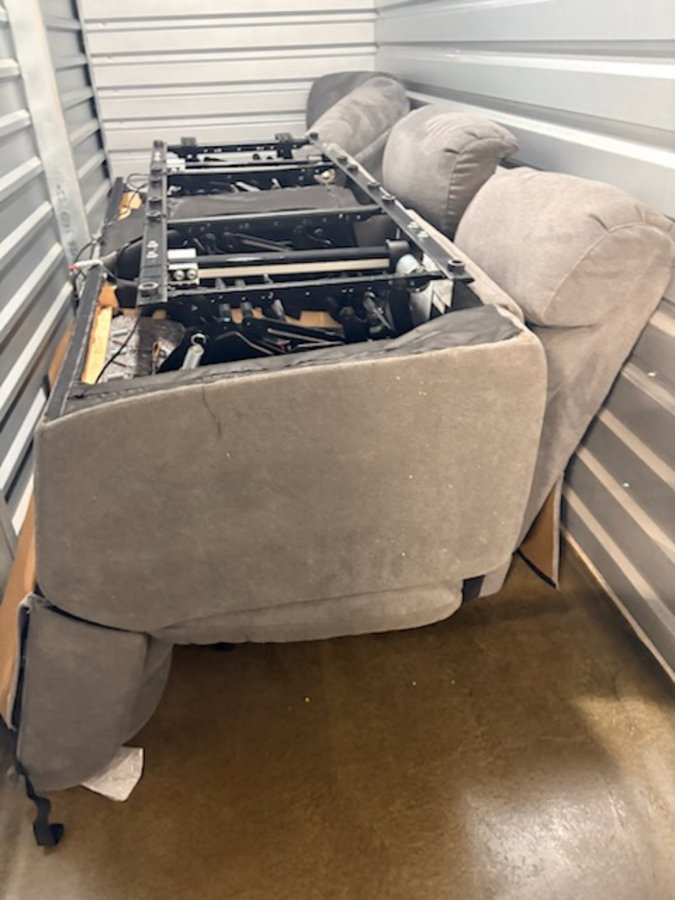 5 x 15 storage unit in Kenmore, NY