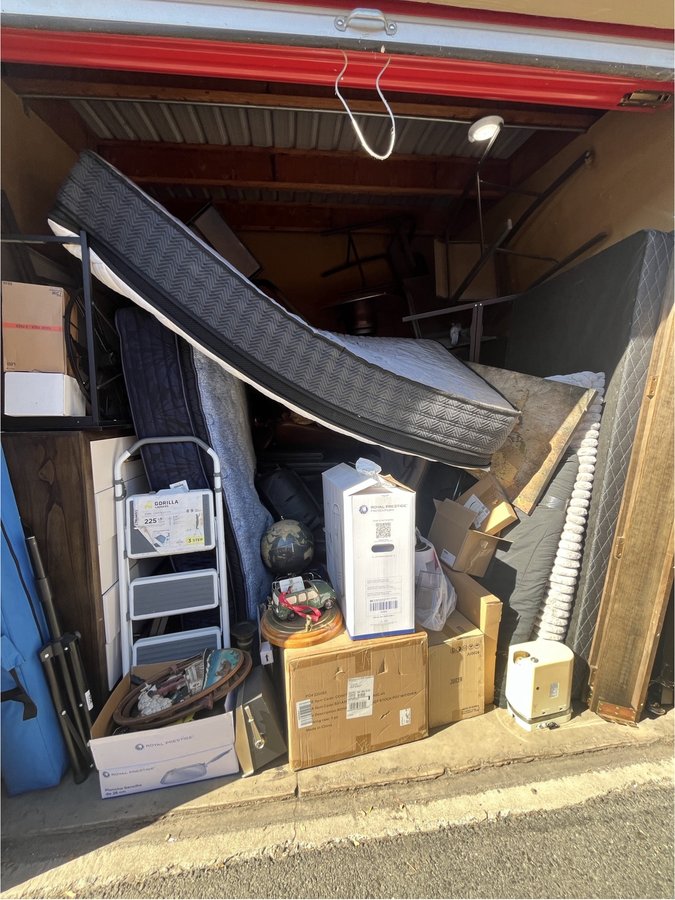 10 x 10 storage unit in Sparks, NV