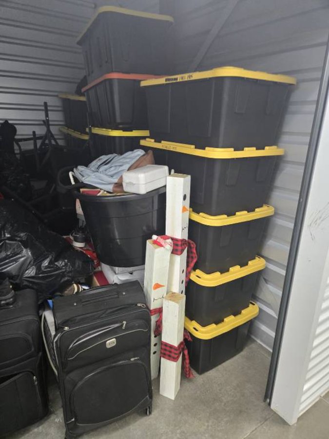 10 x 10 storage unit in Rosenberg, TX