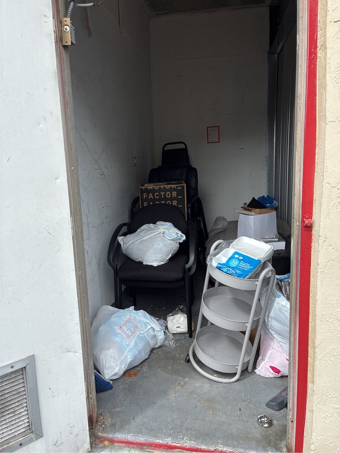 5 x 10 storage unit in Margate, FL