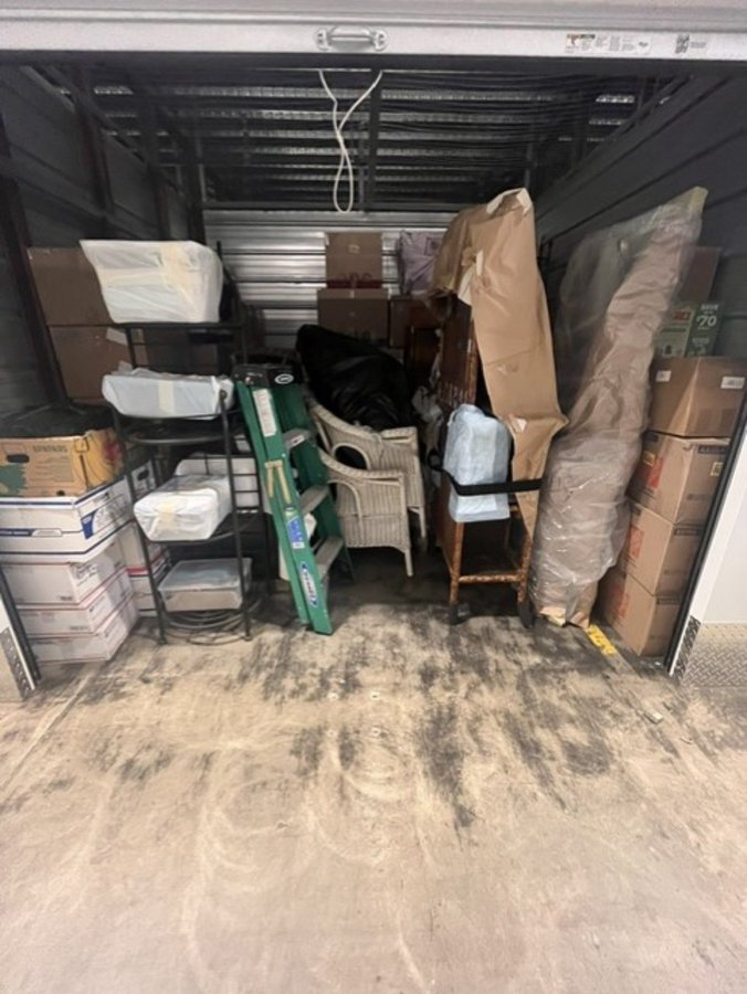 10 x 10 storage unit in Weston, FL