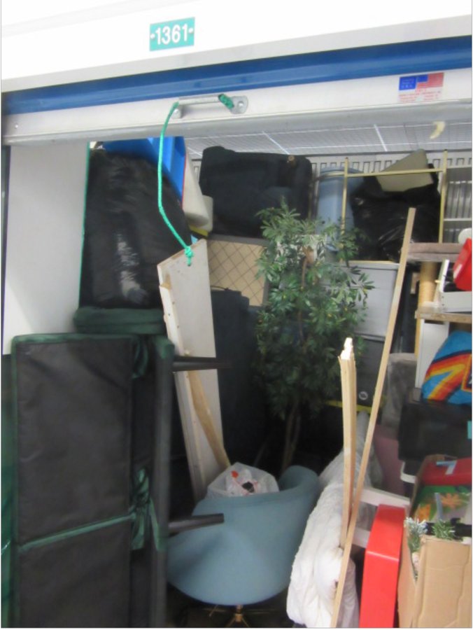 10 x 10 storage unit in Towson, MD