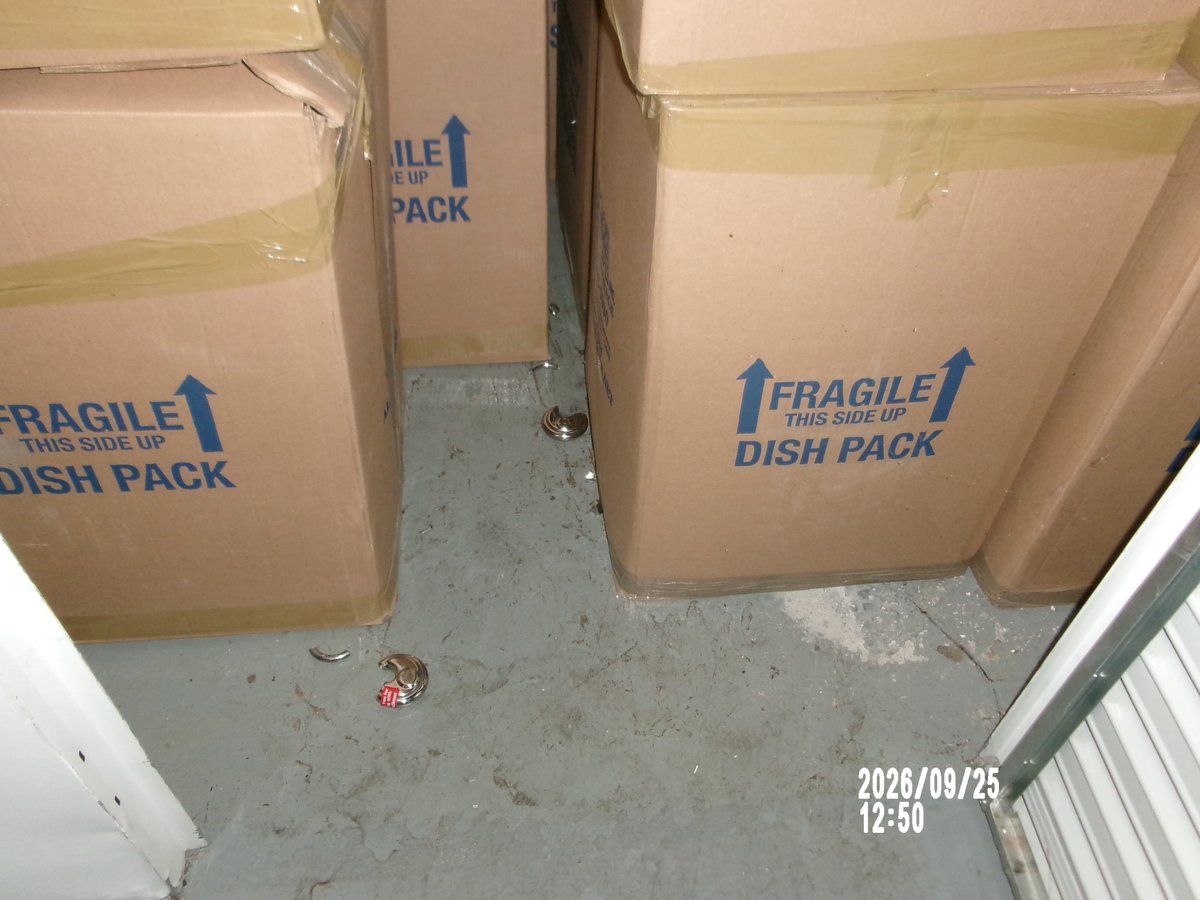 8 x 13 storage unit in College Point, NY