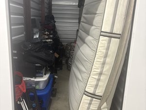5 x 15 storage unit in Irvington, NJ