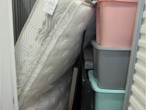 5 x 10 unit in Towson
