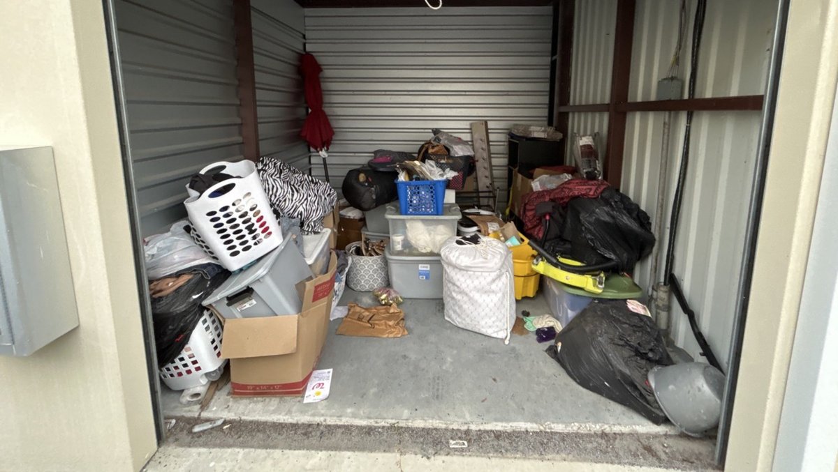10 x 10 storage unit in Zephyrhills, FL