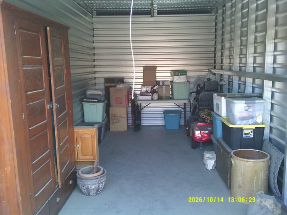 10 x 20 storage unit in Peoria, AZ