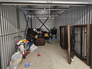 10 x 15 unit in Brownsville