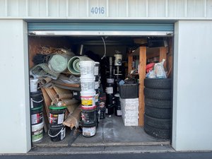 10 x 20 unit in Sherwood