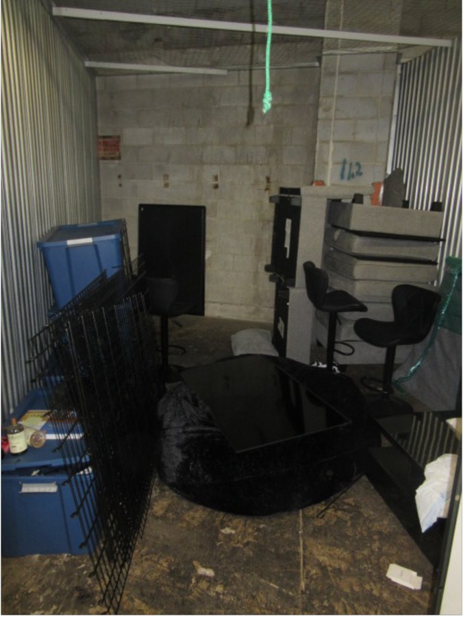 10 x 15 storage unit in Towson, MD