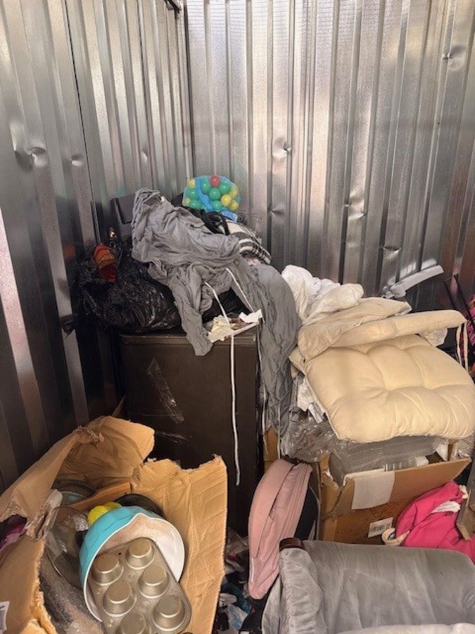 10 x 10 storage unit in Belleville, NJ