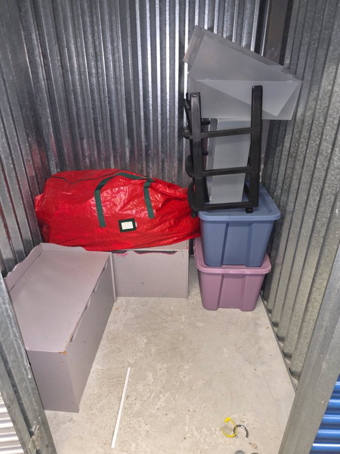 5 x 5 storage unit in Millersville, MD