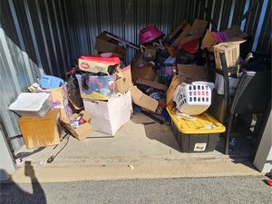 10 x 10 unit in Rockford