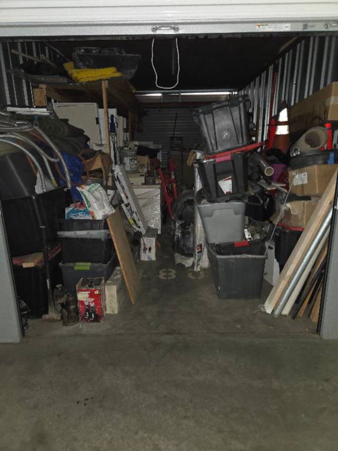 13 x 24 storage unit in Van Nuys, CA
