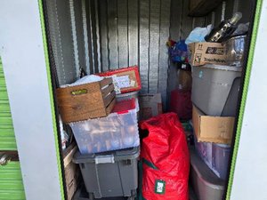 5 x 5 unit in Van Nuys