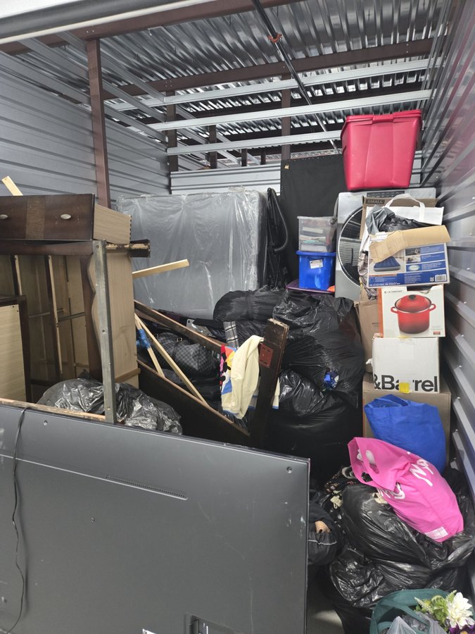 10 x 15 storage unit in Irvington, NJ