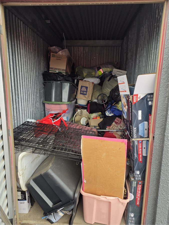 5 x 10 storage unit in Phoenix, AZ