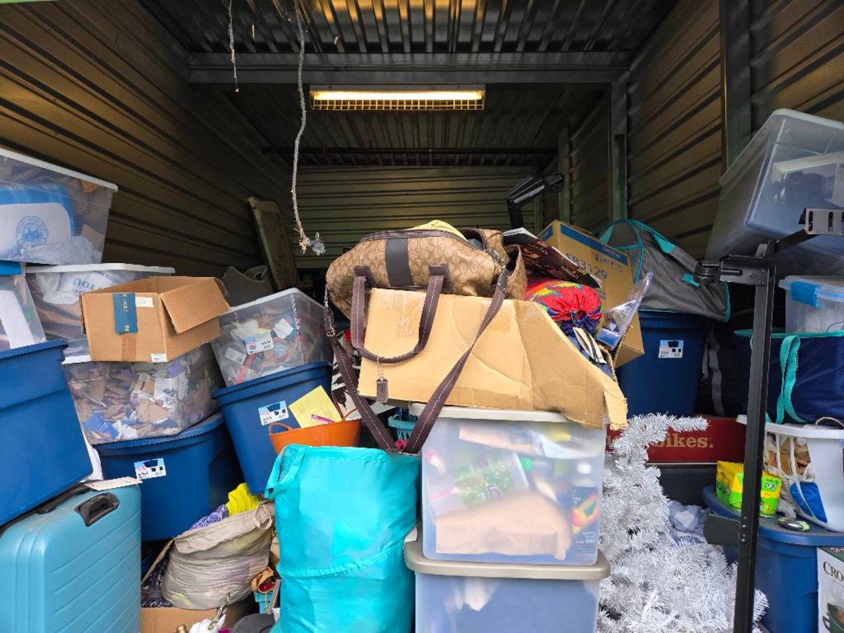 10 x 20 storage unit in Tigard, OR