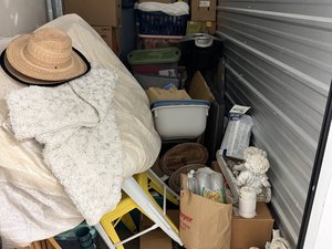 10 x 5 unit in Shelton