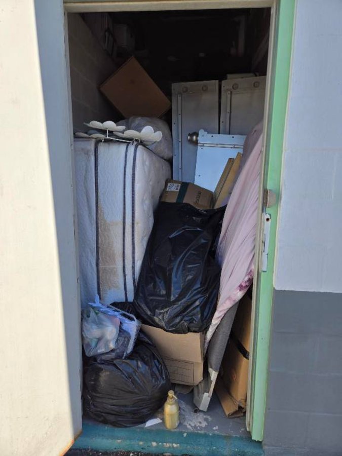 5 x 10 storage unit in East Tampa, FL