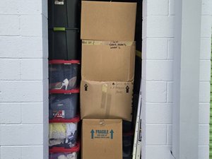 5 x 10 unit in Lake Worth