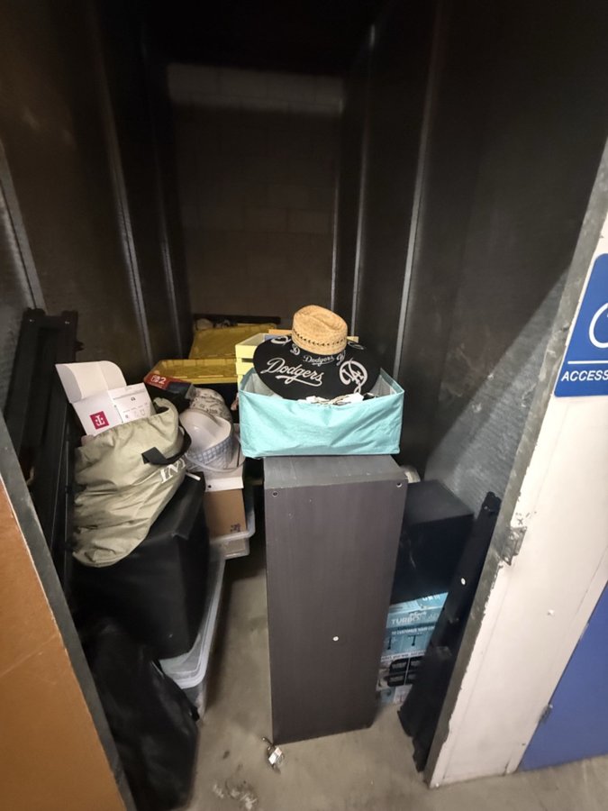 5 x 10 storage unit in Montclair, CA