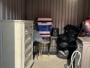 10 x 10 unit in Indianapolis