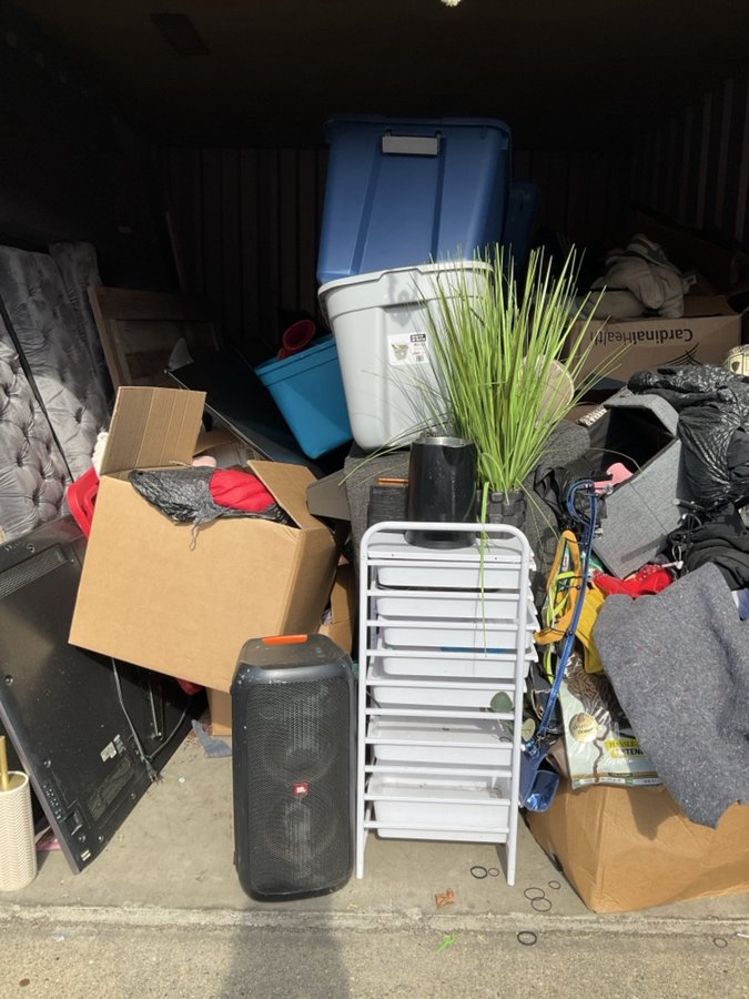 10 x 15 storage unit in Indianapolis, IN