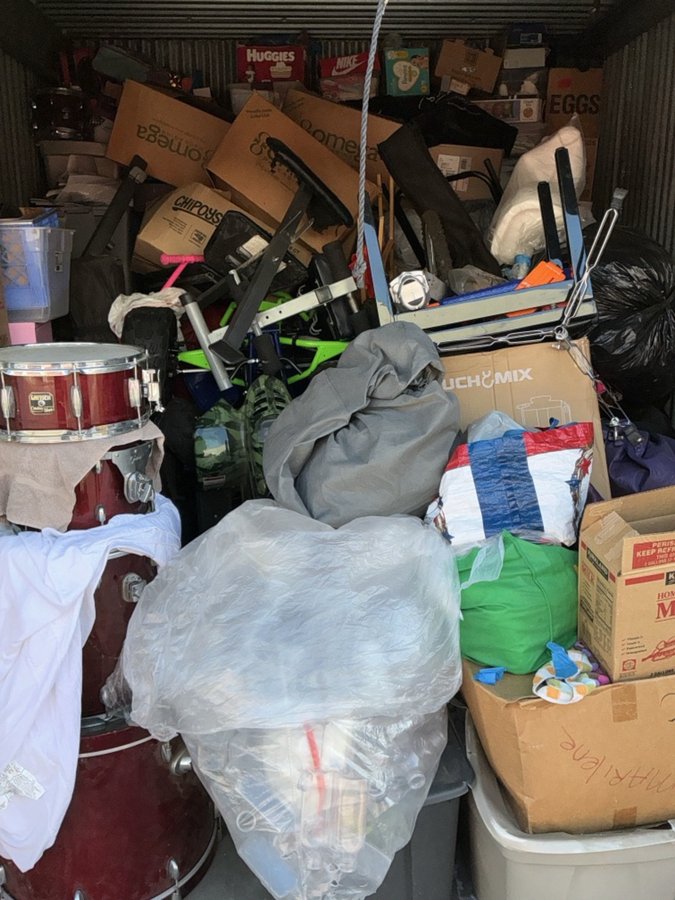 10 x 13 storage unit in Canoga Park, CA