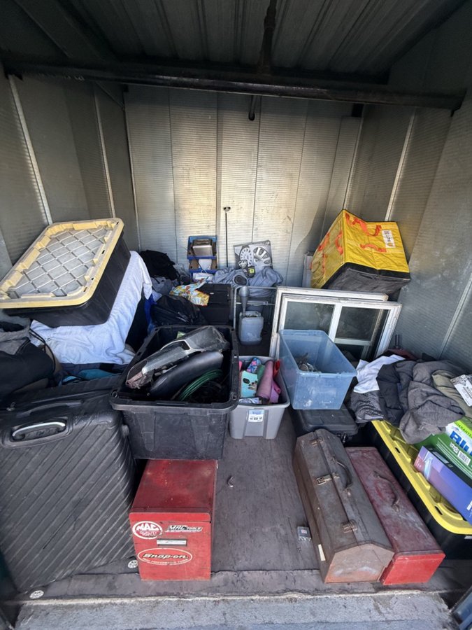 10 x 10 storage unit in Arcadia, CA