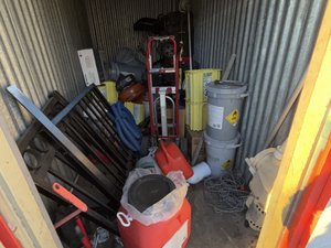 5 x 10 unit in Canoga Park