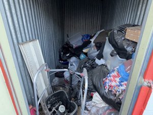 5 x 10 unit in Canoga Park