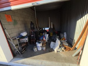 10 x 13 unit in Canoga Park