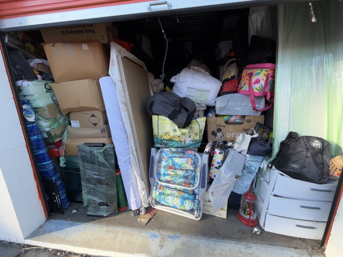 10 x 15 storage unit in Canoga Park, CA