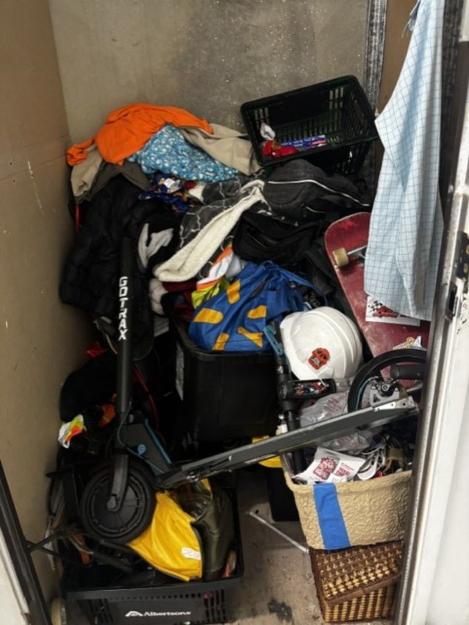 4 x 4 storage unit in Oceanside, CA