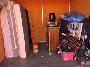 10 x 10 unit in Stockton