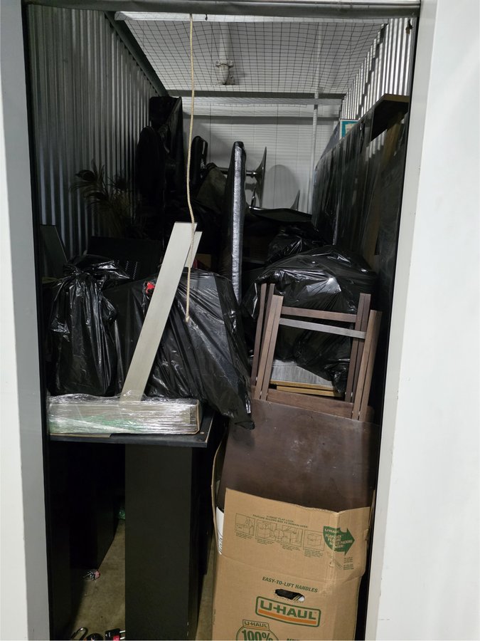 5 x 10 storage unit in Laurel, MD