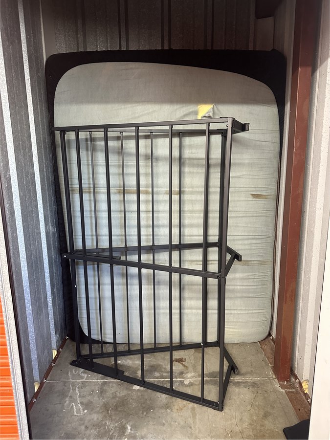 5 x 5 storage unit in Leesburg, FL