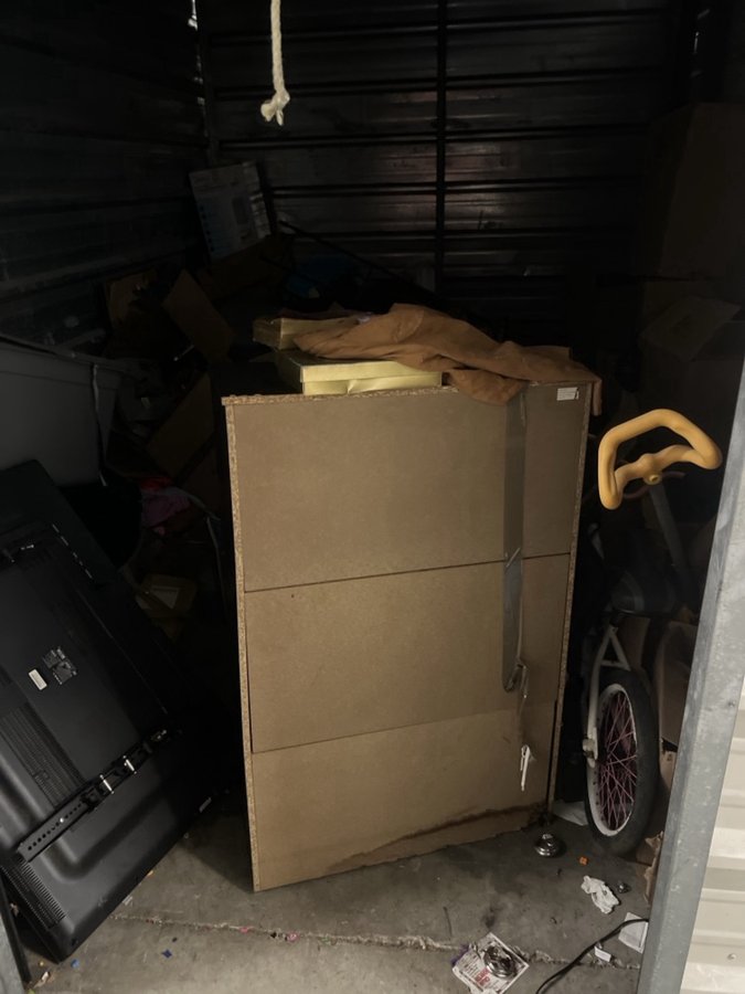 10 x 15 storage unit in Hempstead, NY