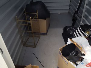 5 x 10 unit in Tampa