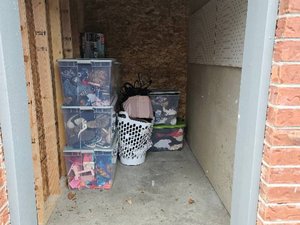 5 x 10 unit in Houston